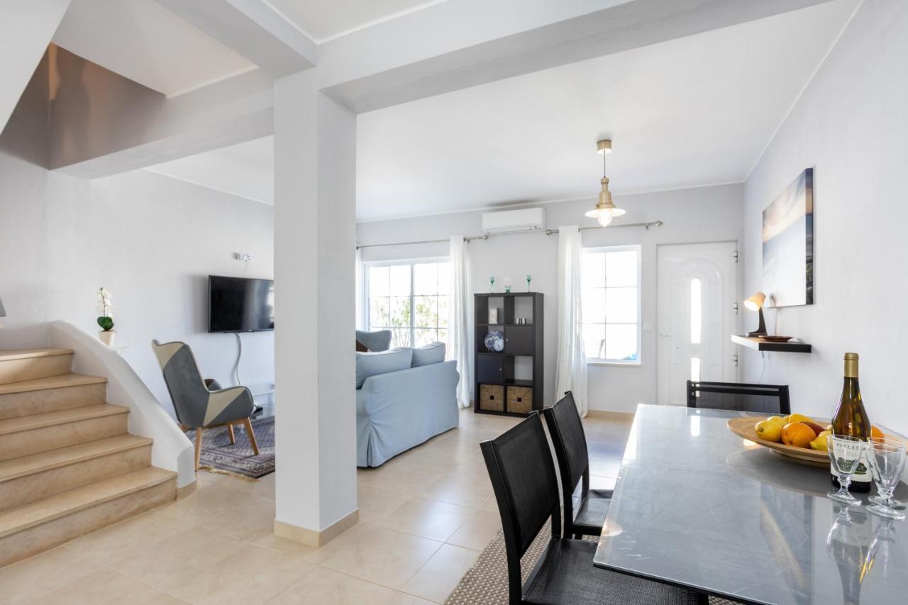 Newly Renovated 2 Bedroom Townhouse - Close To Salema Beach Extérieur photo