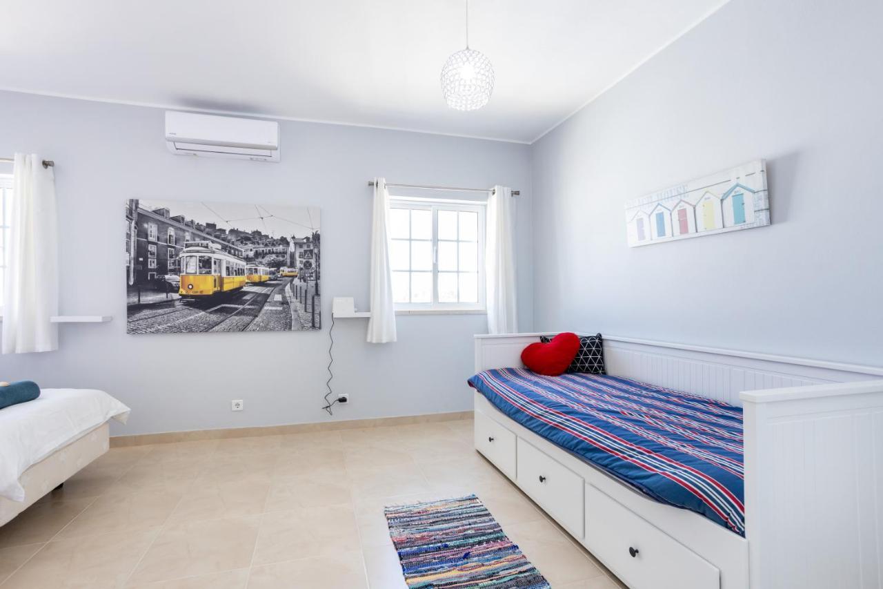 Newly Renovated 2 Bedroom Townhouse - Close To Salema Beach Extérieur photo